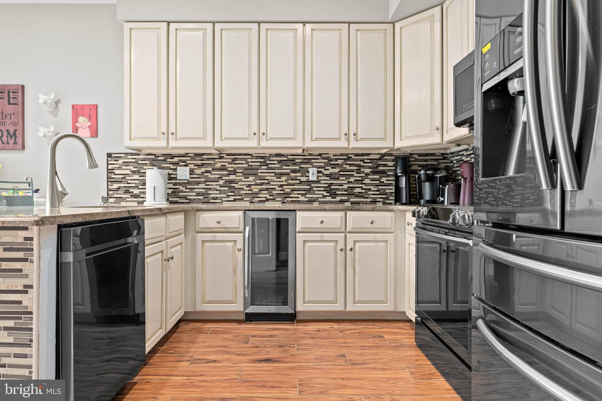 24 Greythorne Woods Cir