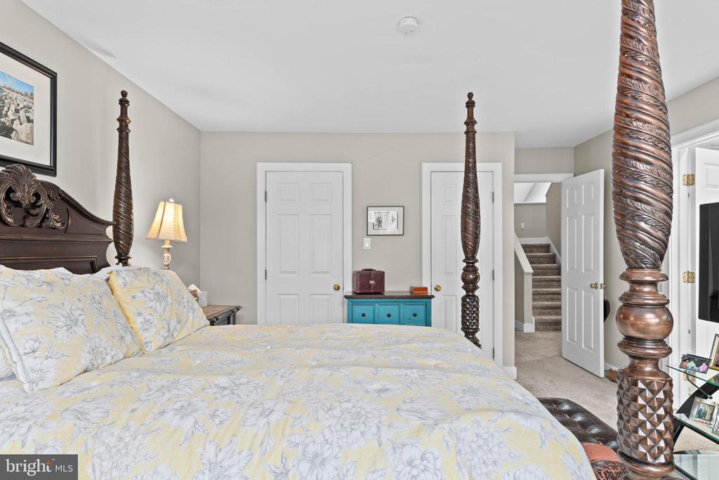 24 Greythorne Woods Cir