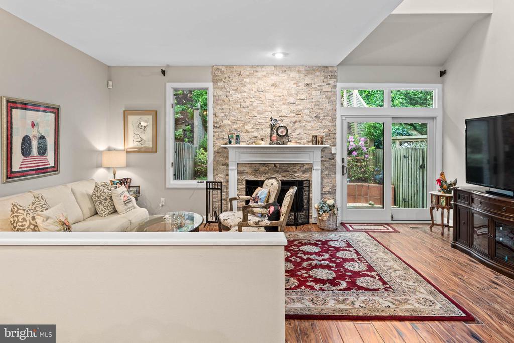 24 Greythorne Woods Cir