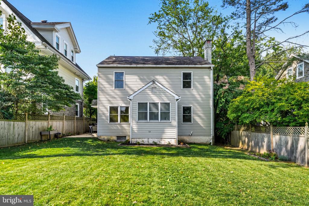 2433 AVON ROAD