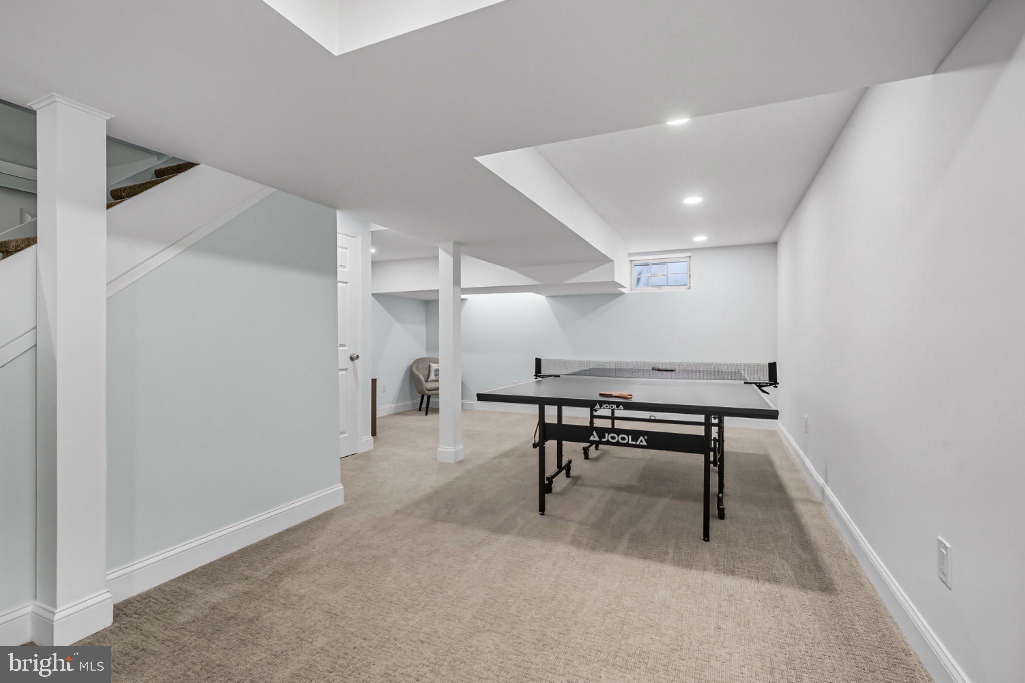 2433 AVON ROAD