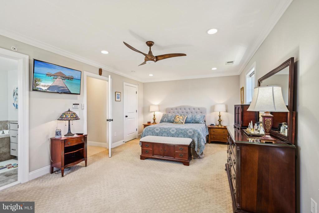 11 S Wyoming Ave #5