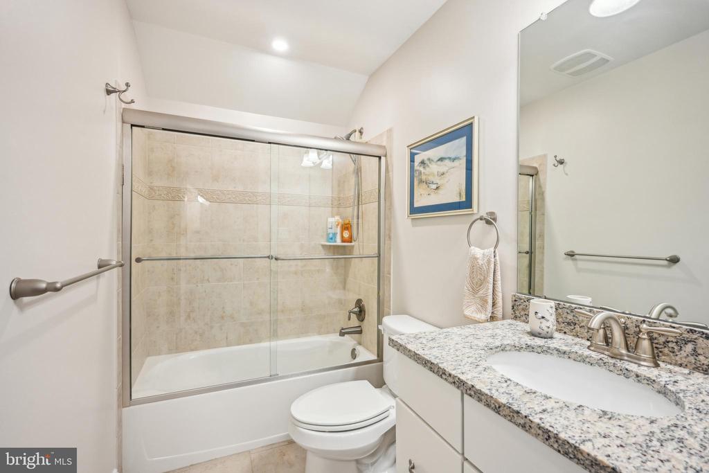 11 S Wyoming Ave #5