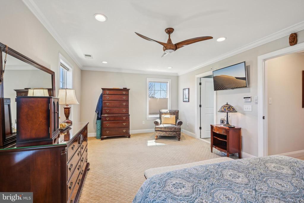 11 S Wyoming Ave #5