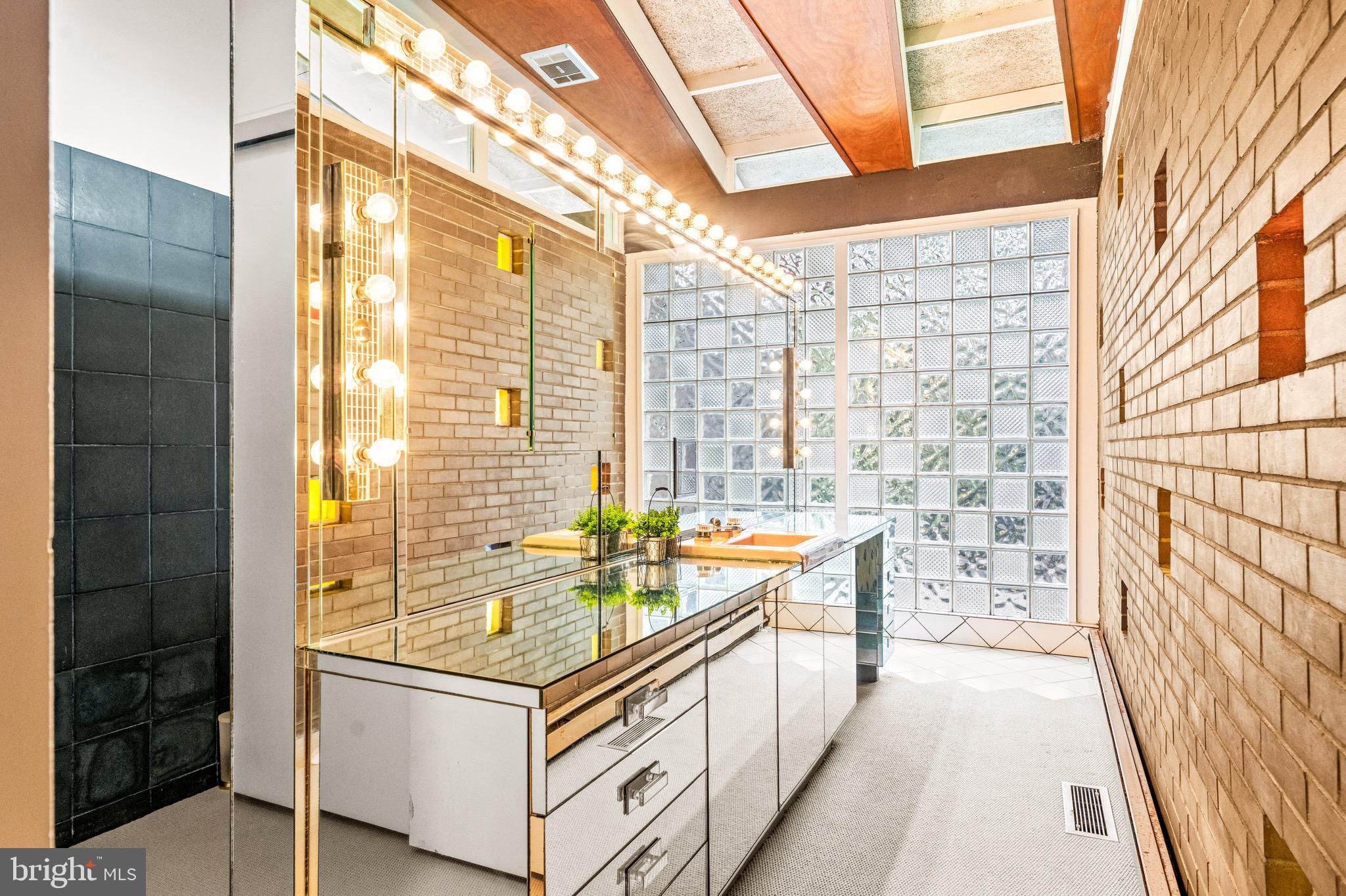 708 Righters Mill Rd