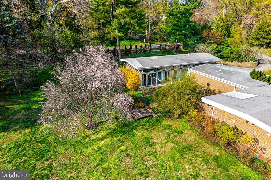 708 Righters Mill Rd