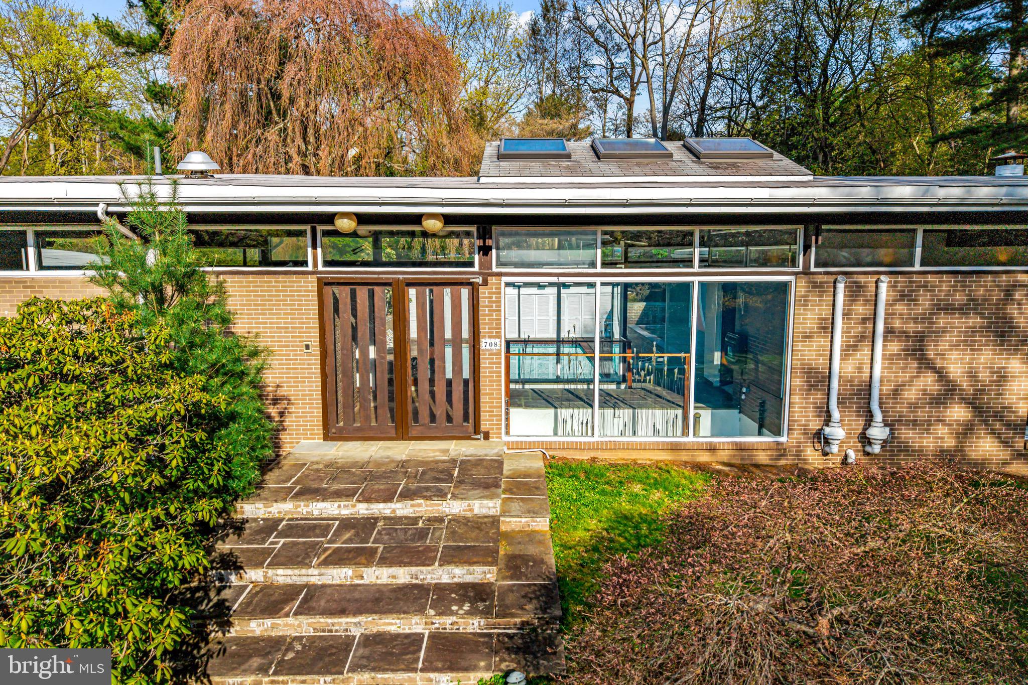 708 Righters Mill Rd