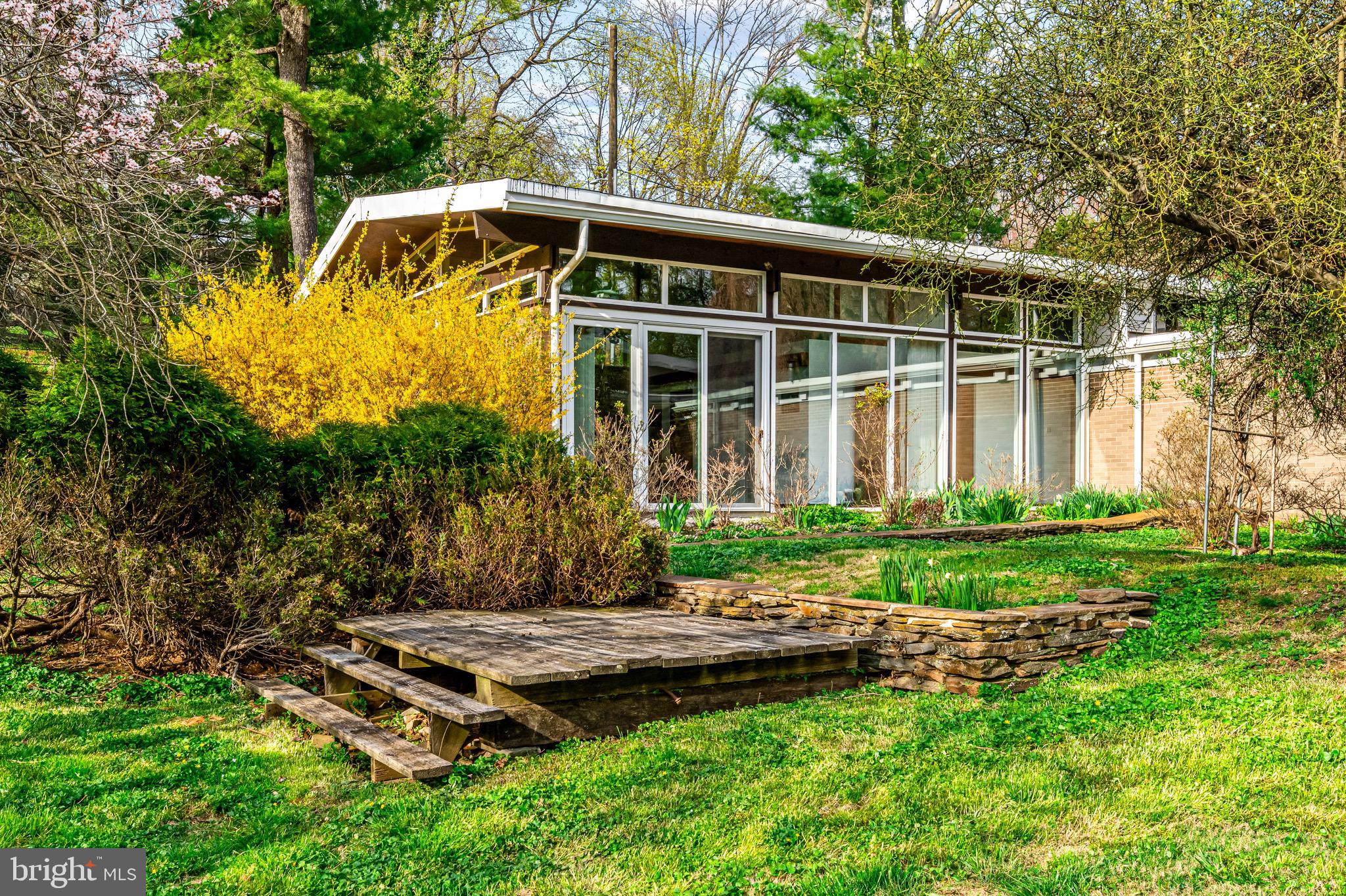 708 Righters Mill Rd