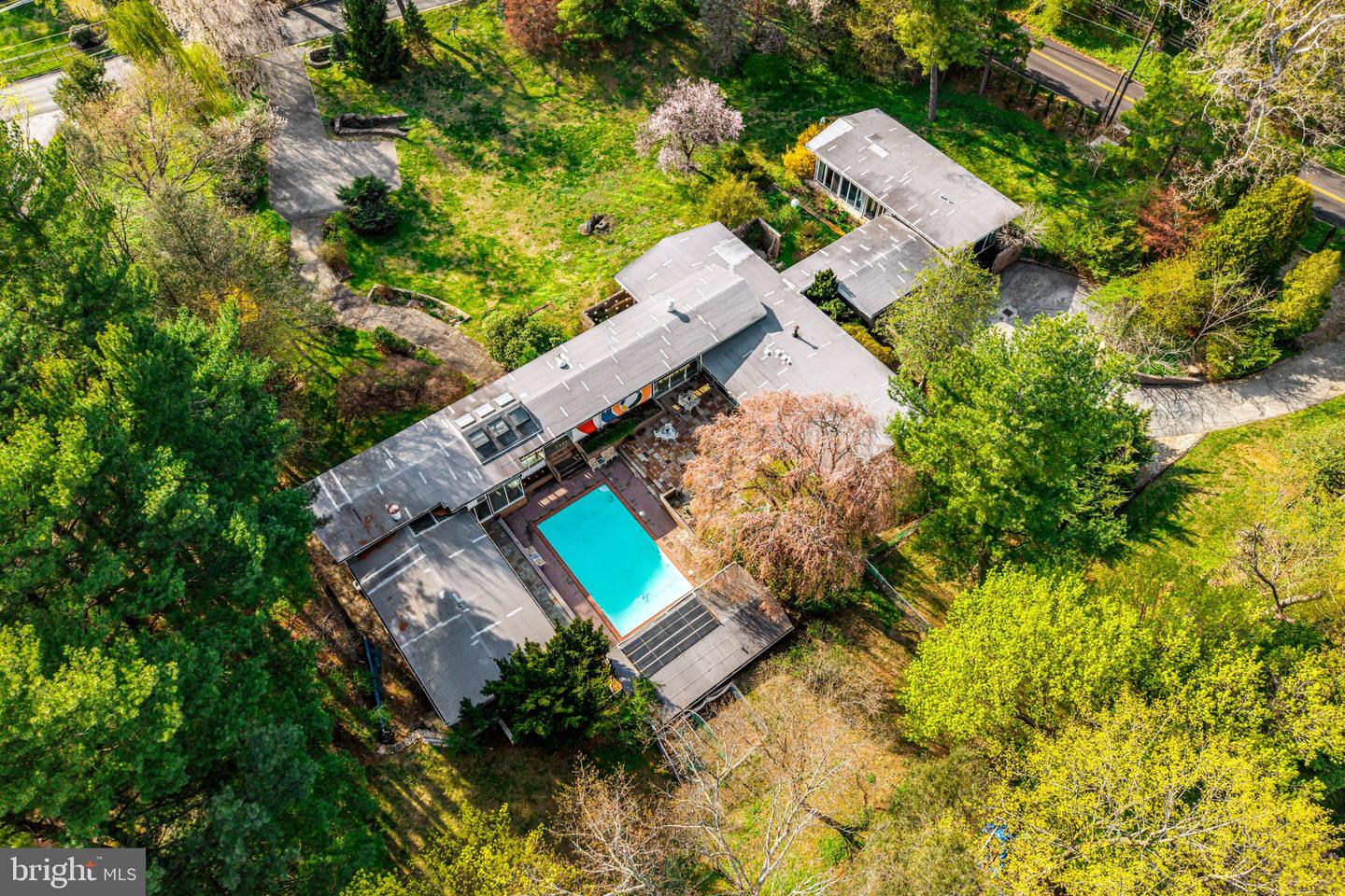 708 Righters Mill Rd