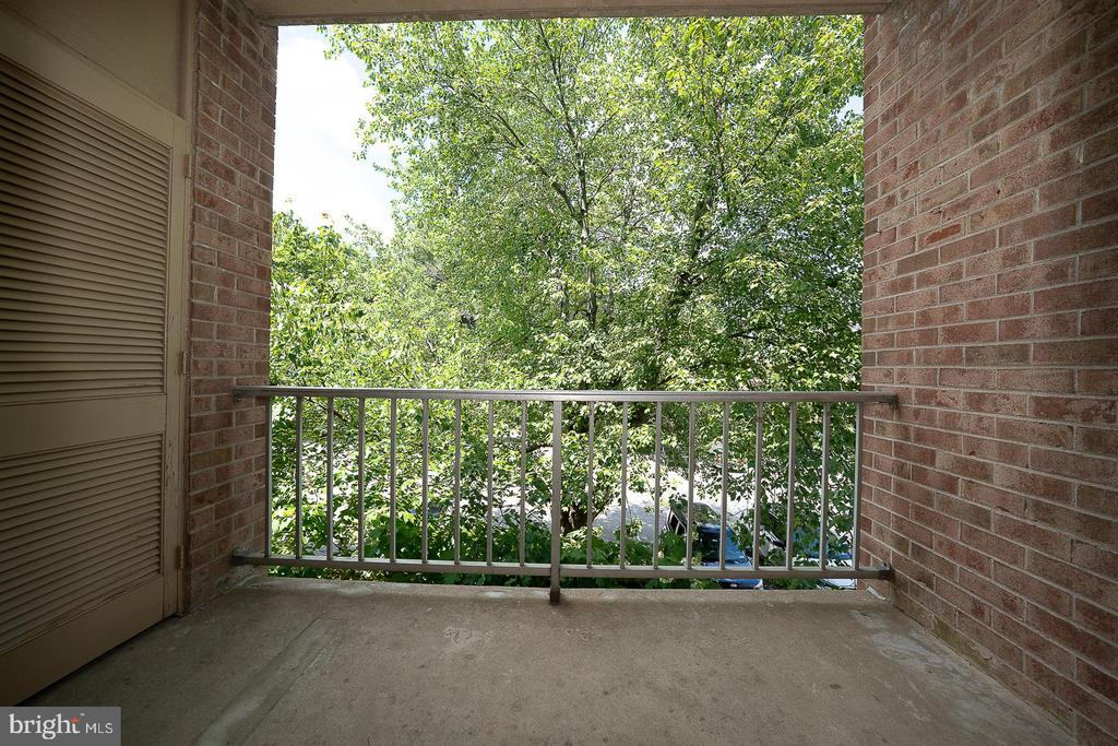 1640 OAKWOOD DRIVE Unit: W-216