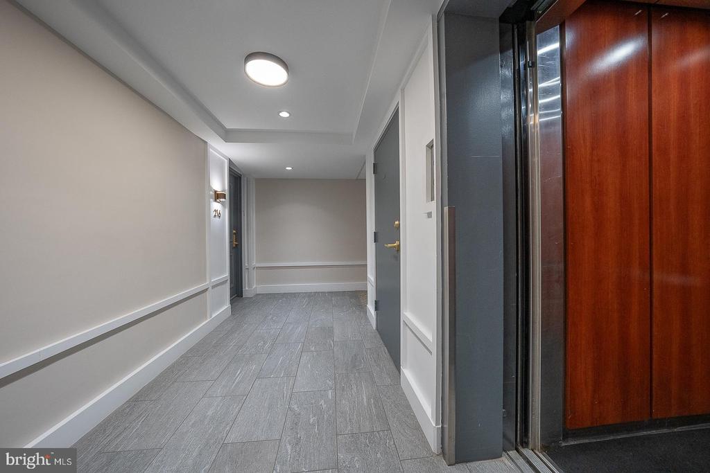 1640 OAKWOOD DRIVE Unit: W-216