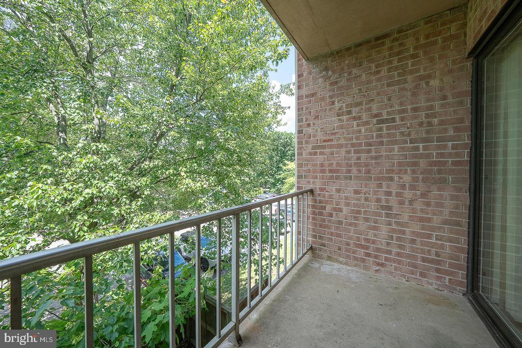1640 OAKWOOD DRIVE Unit: W-216