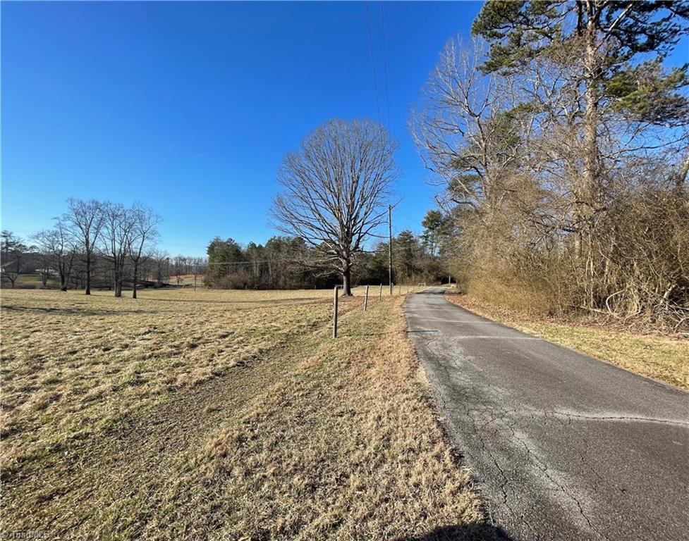 1732 Cedar Forest Road