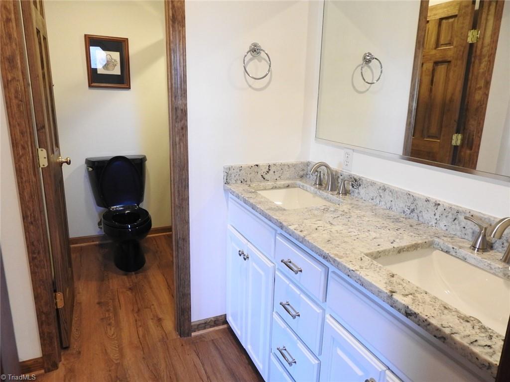 1732 Cedar Forest Road