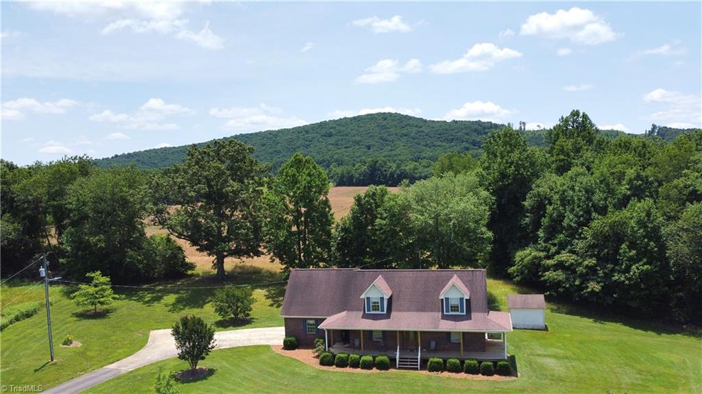 1732 Cedar Forest Road