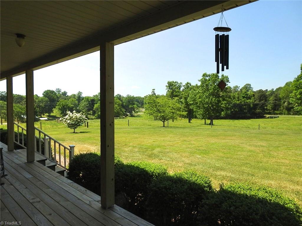 1732 Cedar Forest Road