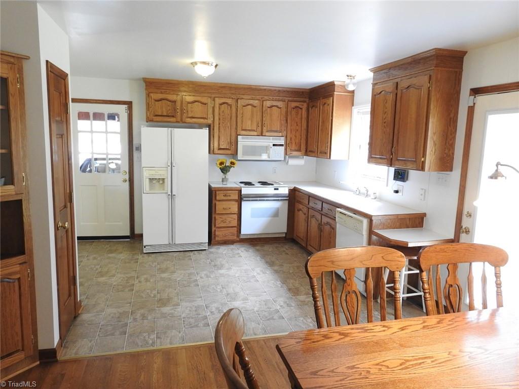 1732 Cedar Forest Road