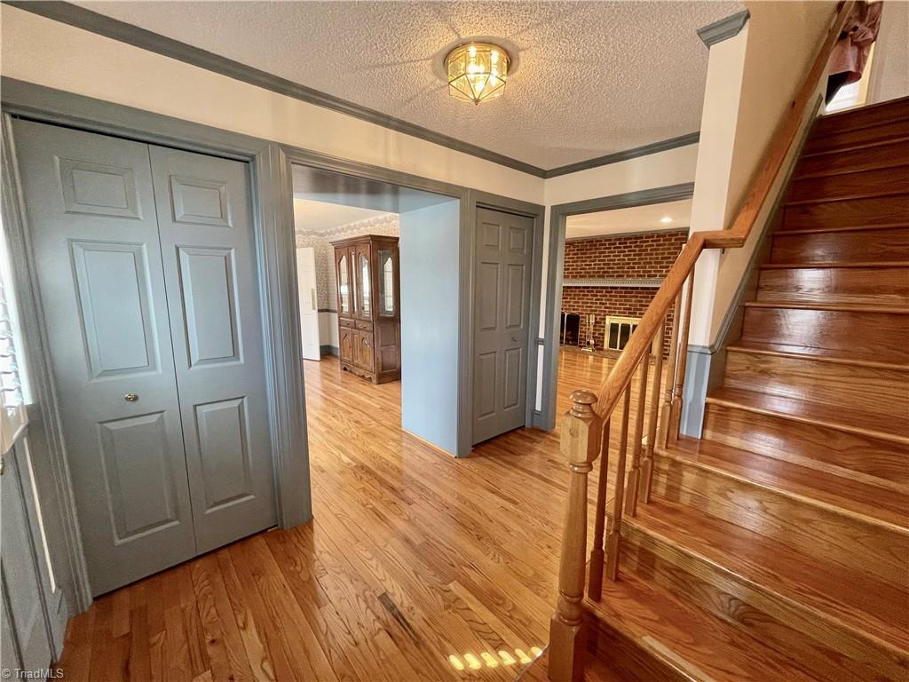 111 Ridgewood Lane