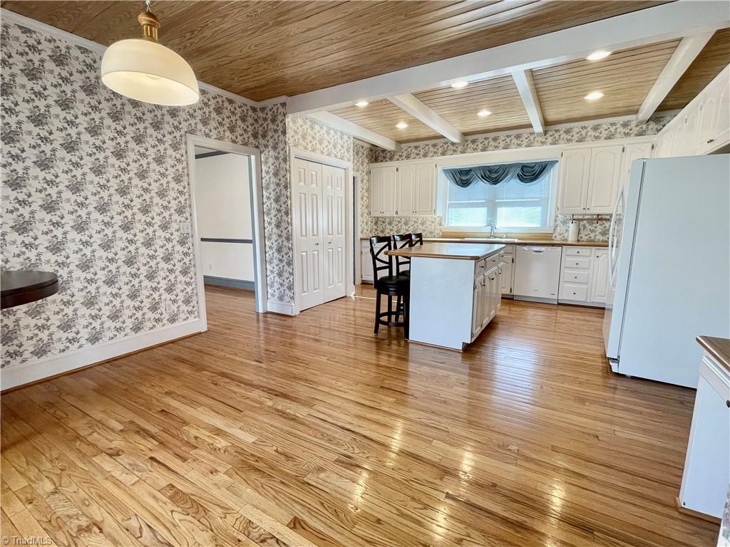 111 Ridgewood Lane