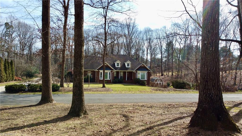 111 Ridgewood Lane
