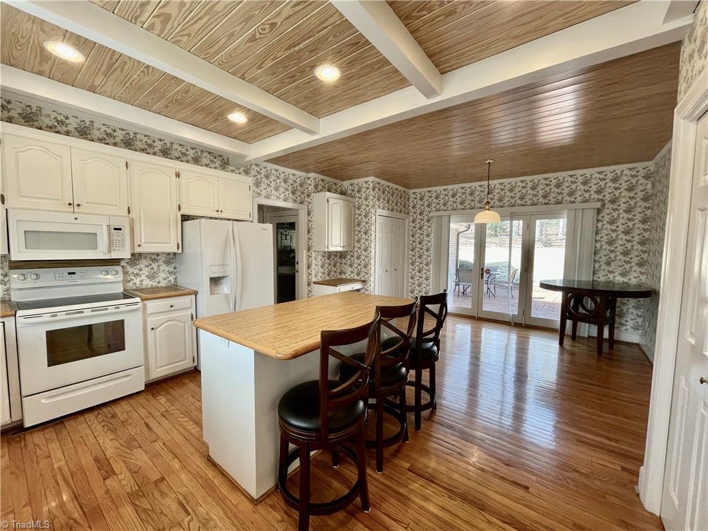 111 Ridgewood Lane