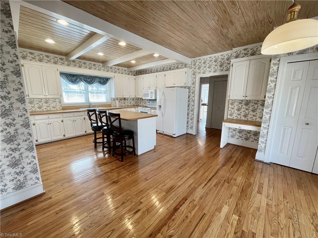 111 Ridgewood Lane