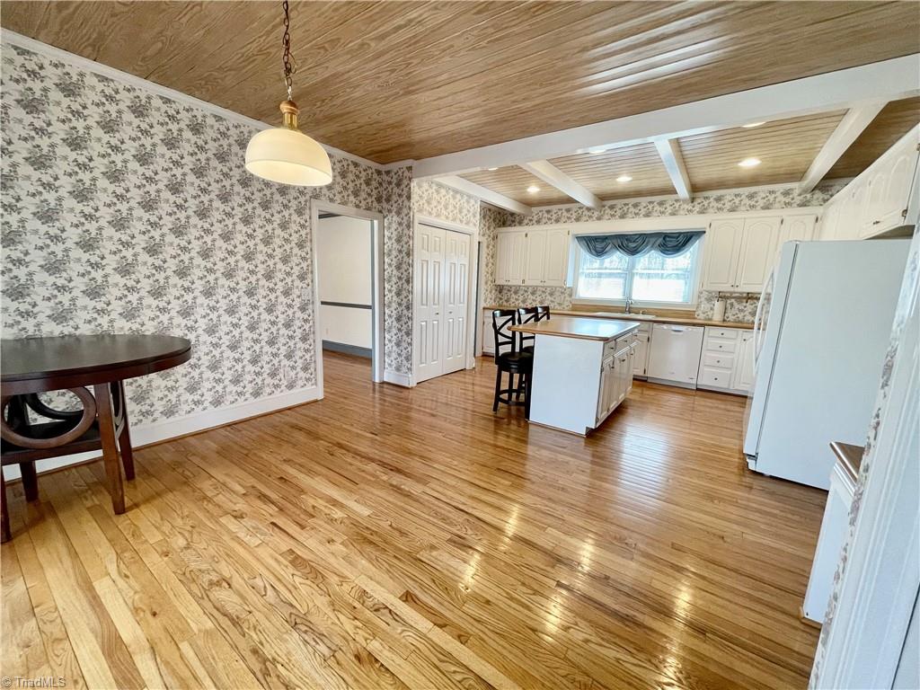 111 Ridgewood Lane