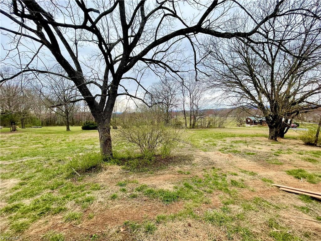 5915 Austin Traphill Road