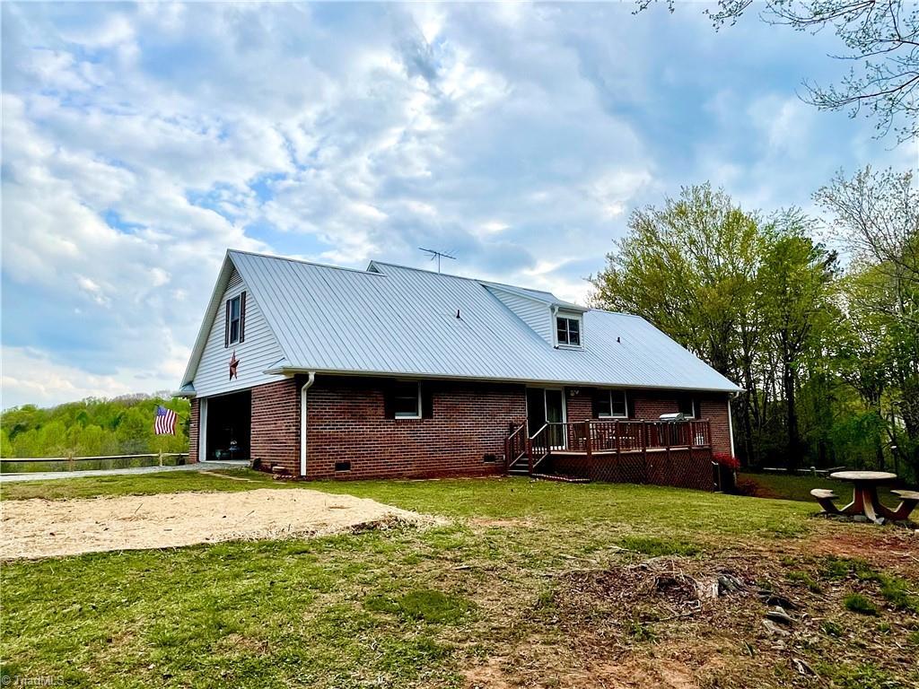 120 Skyline Drive