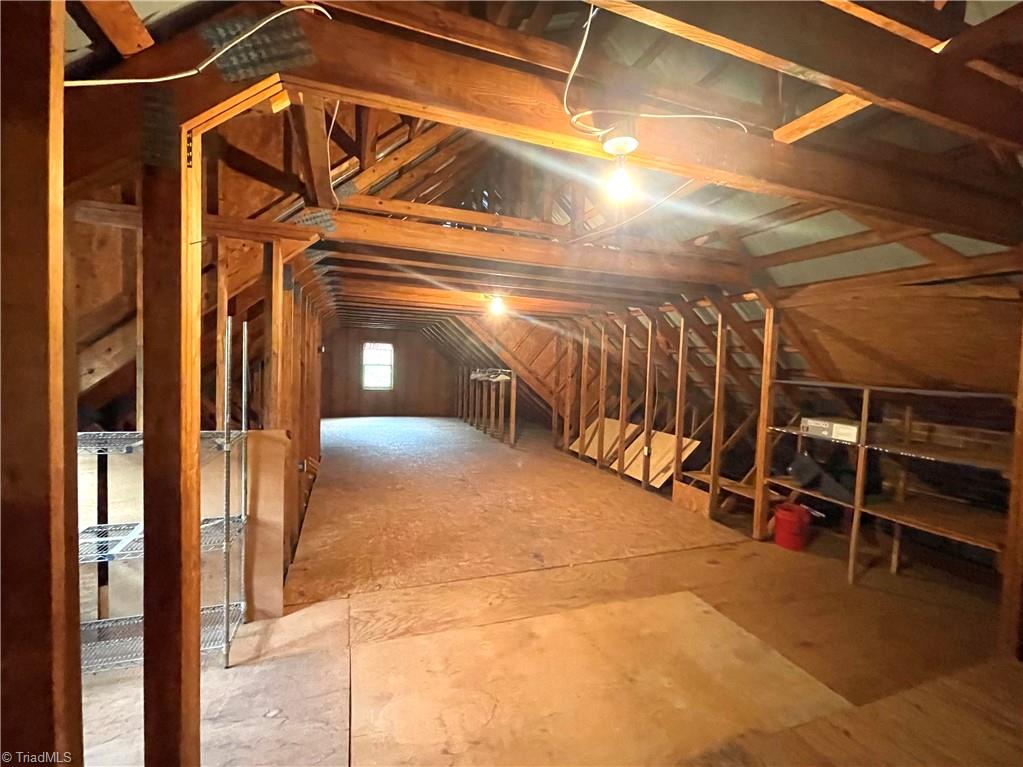 120 Skyline Drive