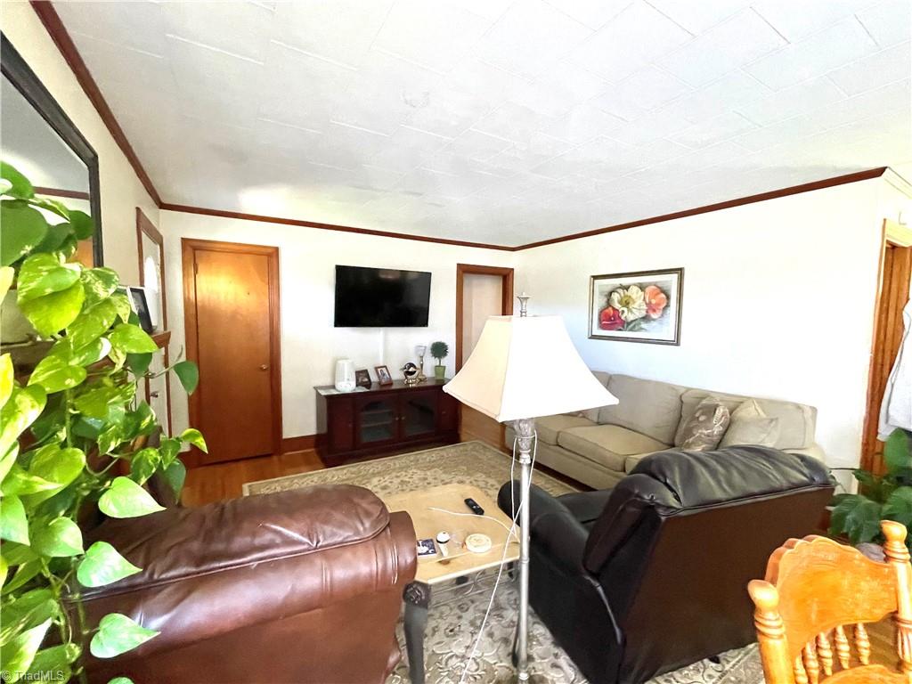 133 Klondike Road