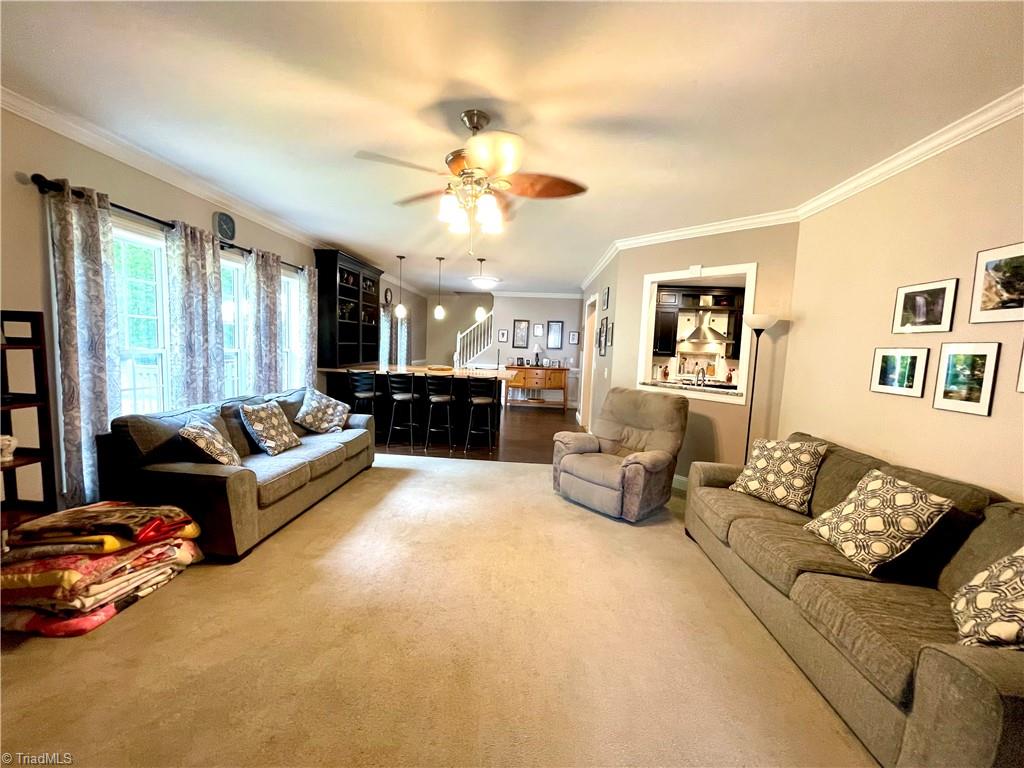 207 Goodwin Circle