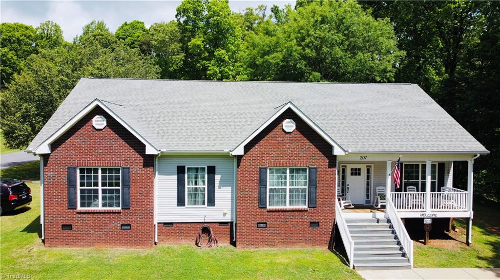 207 Goodwin Circle