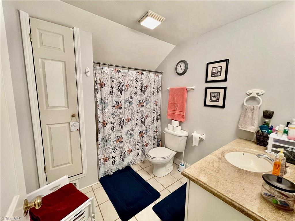 207 Goodwin Circle