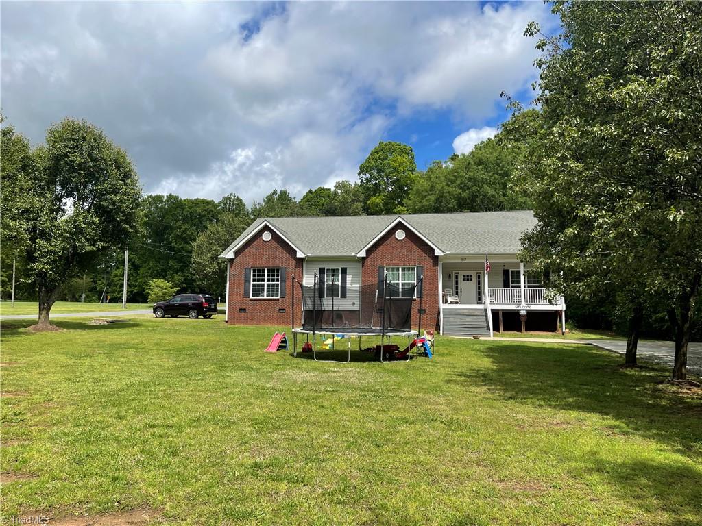 207 Goodwin Circle