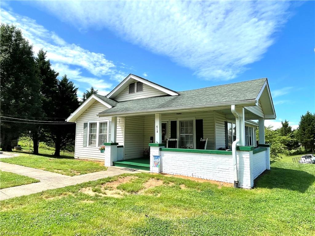 618 Main Street