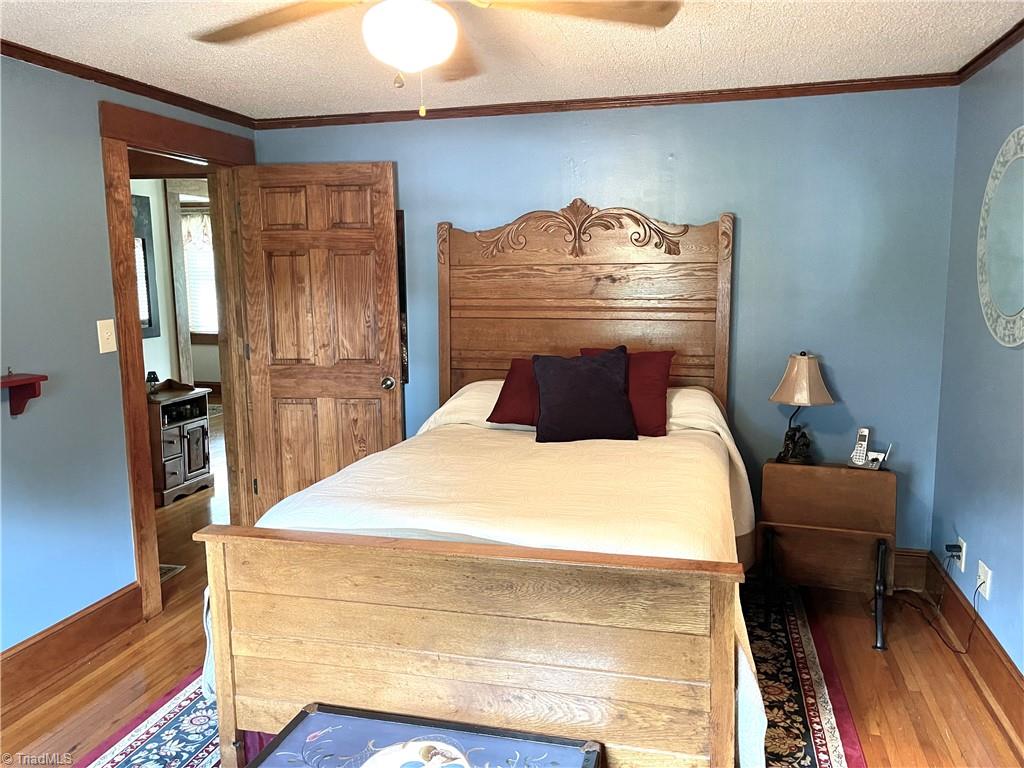6304 US Highway 21
