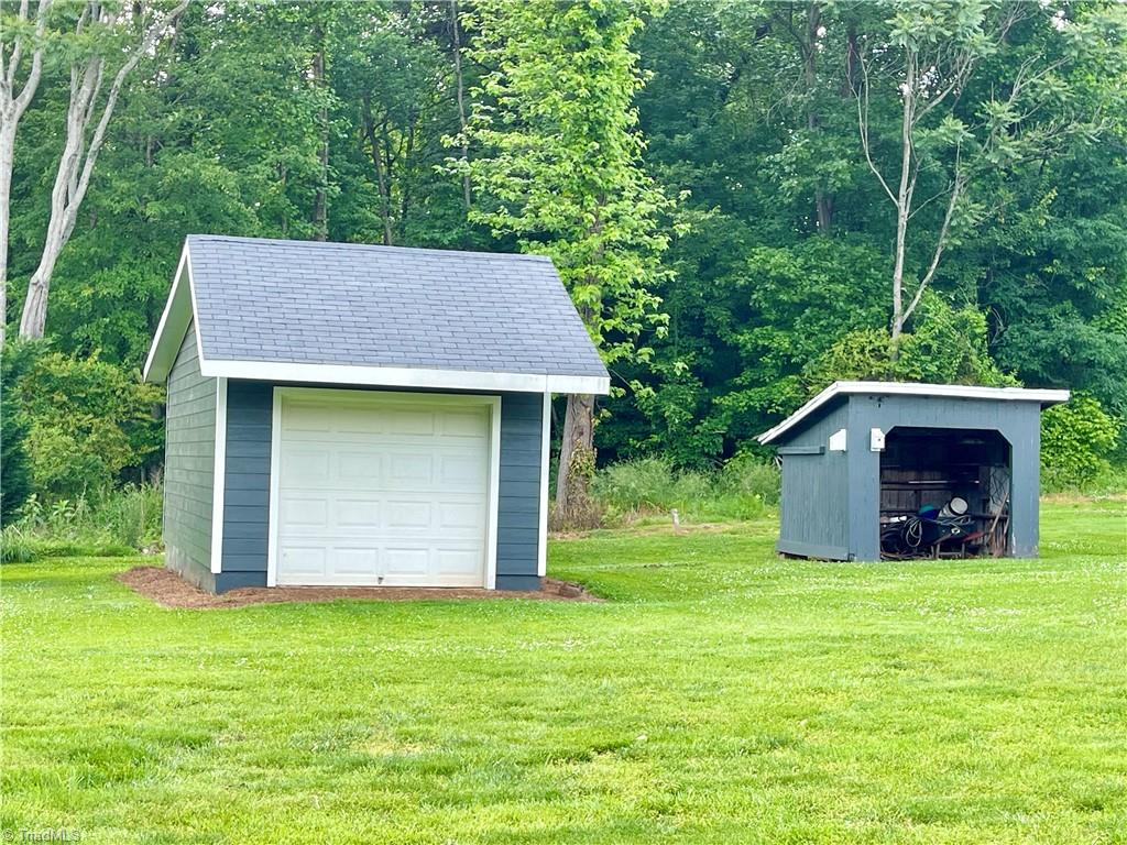 6304 US Highway 21