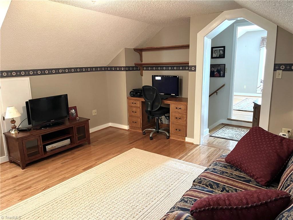 6304 US Highway 21