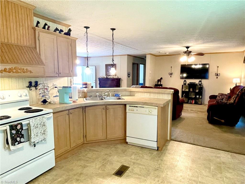 232 Brewer Road
