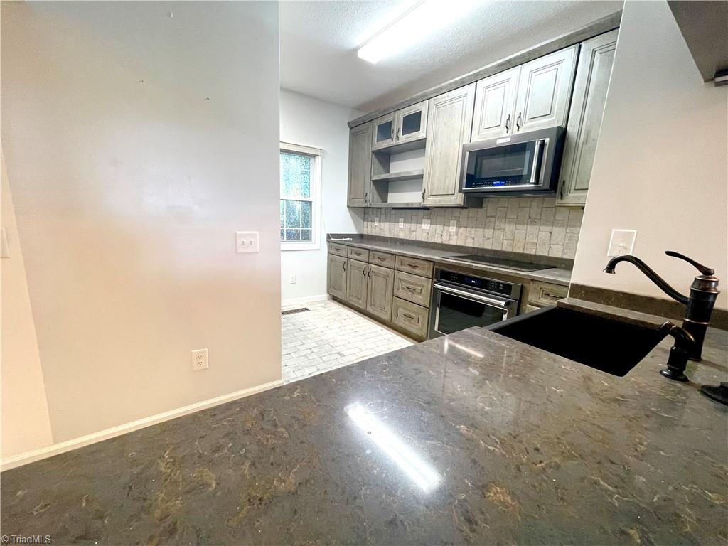 267 Laurel Lane # B