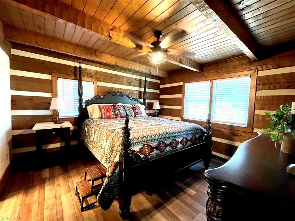 6004 Pea Ridge Pass