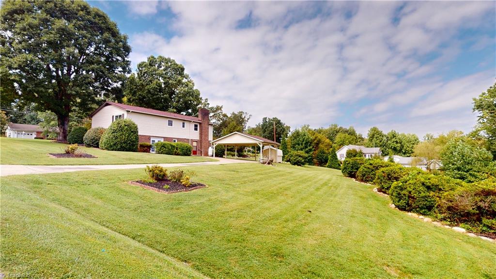 292 Forest Knoll Drive
