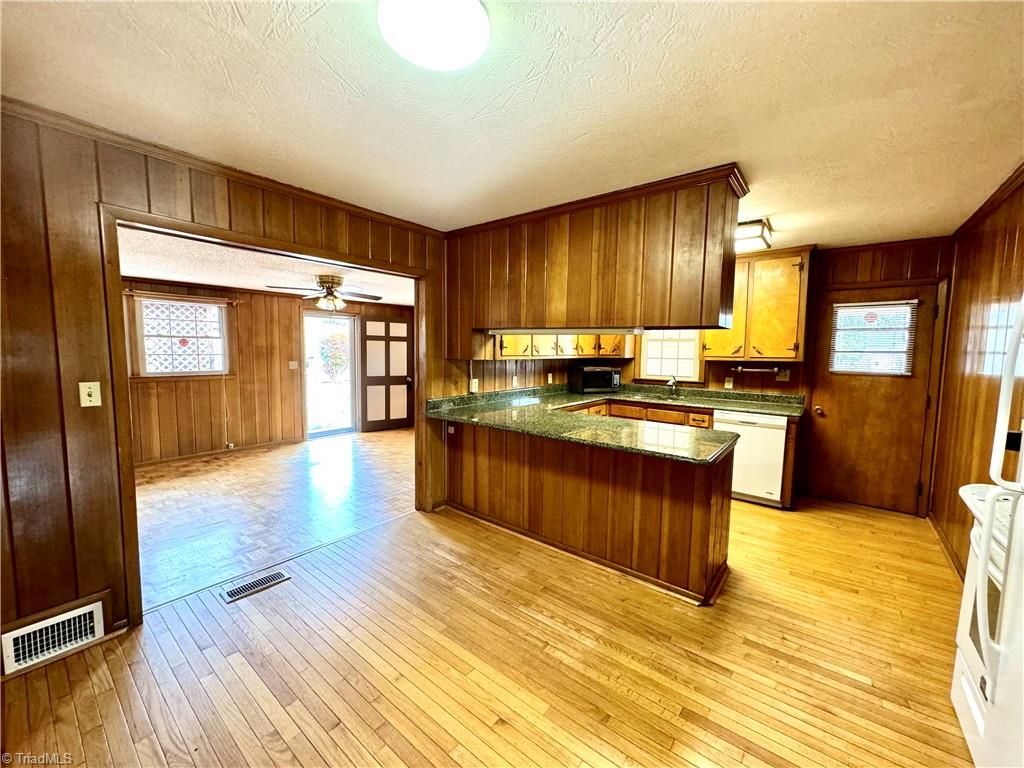 3557 Elkin Highway 268