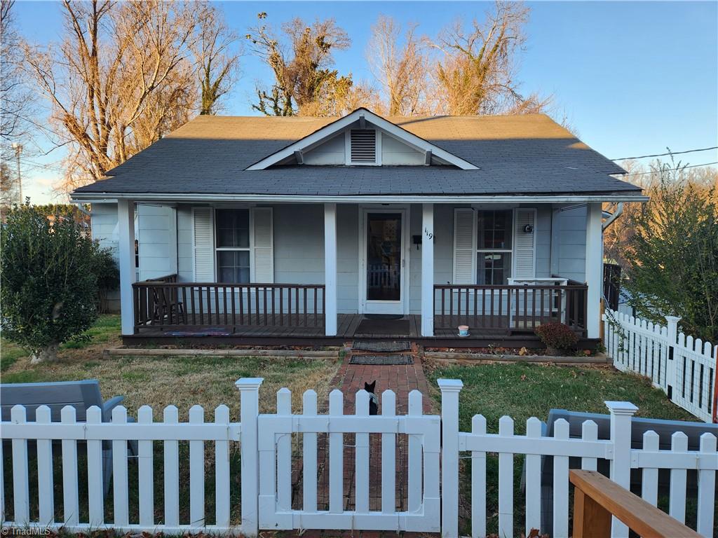 119 Salmon Street