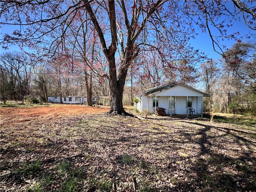 8213 Austin Traphill Road