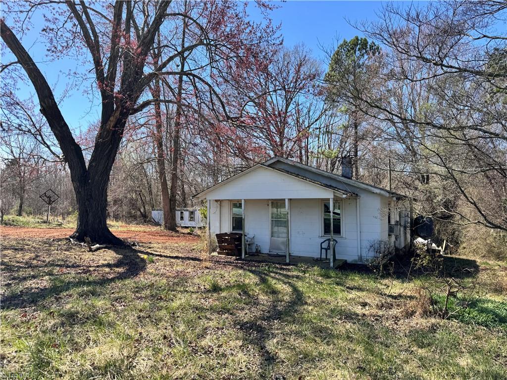 8213 Austin Traphill Road