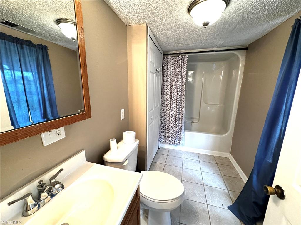 363 Spicer Road