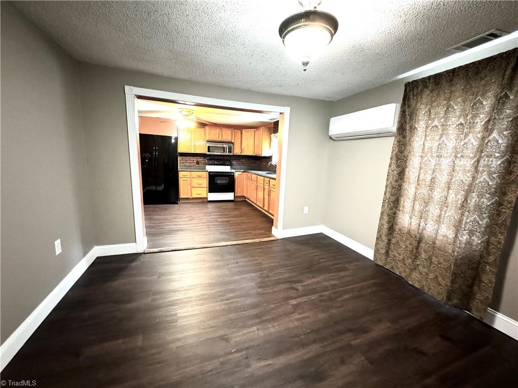 363 Spicer Road