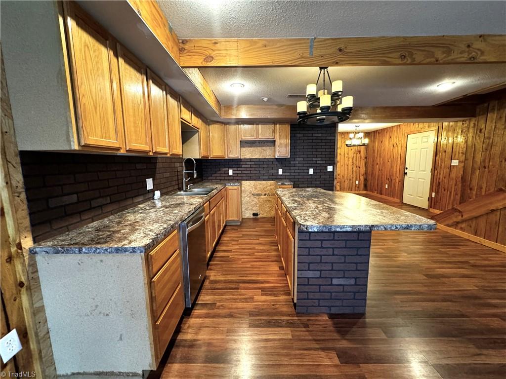 475 Spicer Road